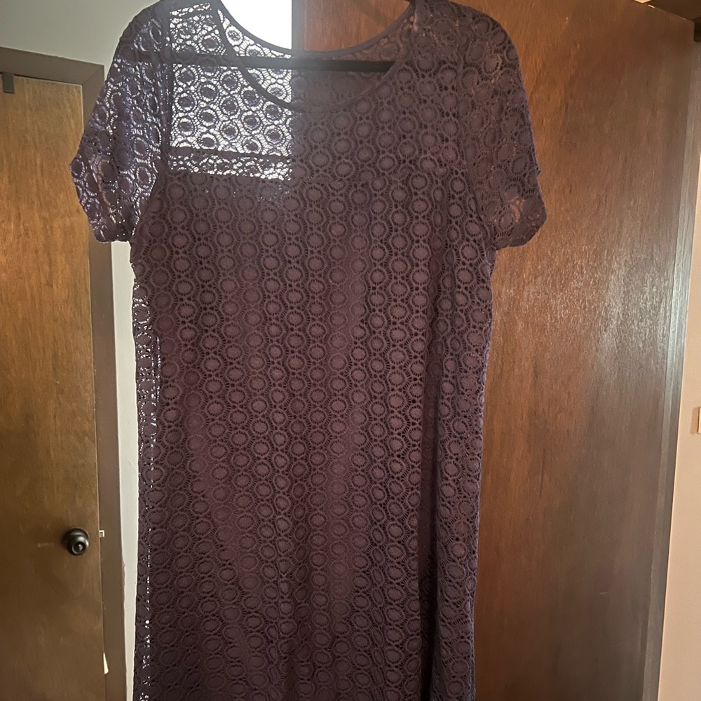 Lace midi dress